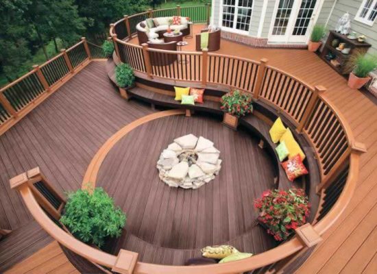 Custom Outdoor Deck Creations